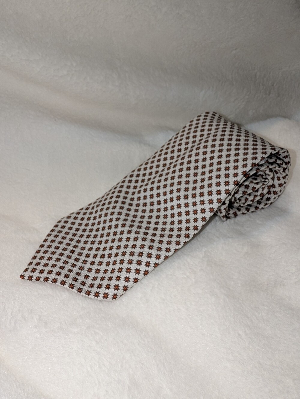 Golden Clasp by Prince Consort Necktie Geometric White Brown Vtg 60s Tie